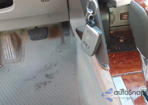 2010 Toyota Camry Xle V6 z USA, uszkodzony, nr VIN 4T1BK3EK4AU602467